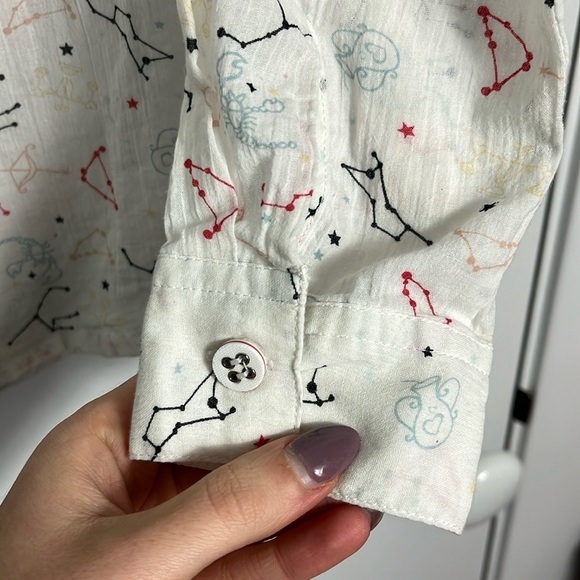 ModCloth Zodiac Sign Button Down Lightweight Novelty Print Shirt Size XS - Picture 5 of 16